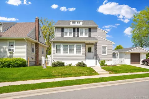 62 Leaman Pl, Lynbrook, NY 11563
