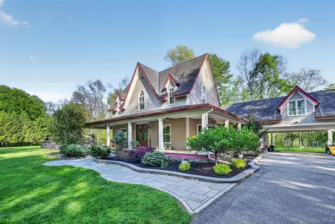 Exterior - 34 Sycamore Dr, Shawangunk, NY 12589 photo 4 of 13