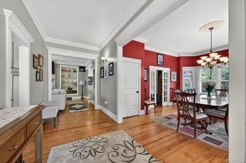 Entry Way - 34 Sycamore Dr, Shawangunk, NY 12589 photo 2 of 4