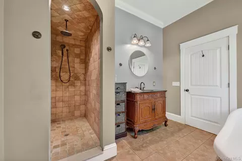Bath - 34 Sycamore Dr, Shawangunk, NY 12589 photo 1 of 3