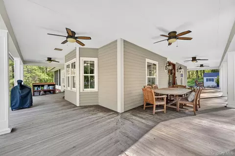 Exterior - 34 Sycamore Dr, Shawangunk, NY 12589 photo 9 of 13