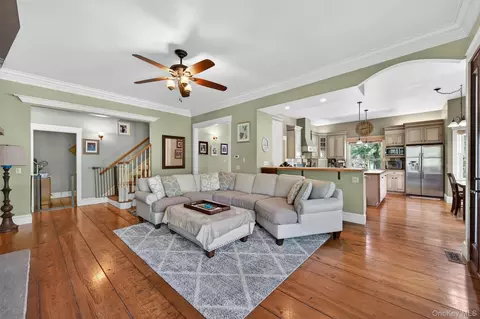Living - 34 Sycamore Dr, Shawangunk, NY 12589 photo 2 of 3