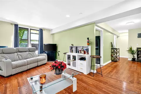 3535 Kings College Pl #3G, New York, NY 10467