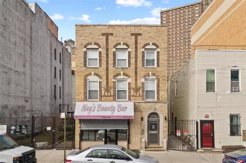 811 Courtlandt Ave, New York, NY 10451