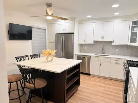 414 Pawnee Ct, Ramapo, NY 10901
