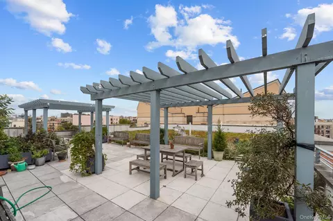 715 Fox St #4H, New York, NY 10455
