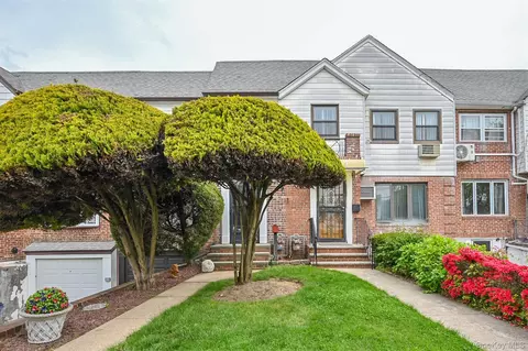 198-21 29th Ave, Flushing, NY 11358