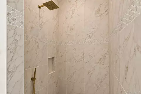 Bath - 128 St Elmo Rd, Shawangunk, NY 12589 photo 2 of 5