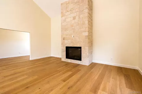 Living - 128 St Elmo Rd, Shawangunk, NY 12589 photo 6 of 7