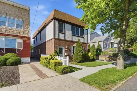 125-11 7th Ave, New York, NY 11356
