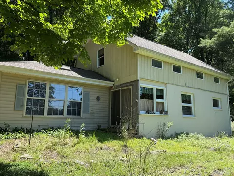 34 Upper Hillman Rd, Warwick, NY 10990 photo 2