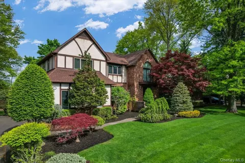 11 Bartlett Rd, Ramapo, NY 10952