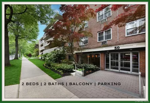 50 Hill Park Ave #1-L, North Hempstead, NY 11021