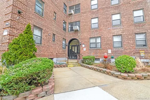 140-08 28th Rd #1C, Flushing, NY 11354