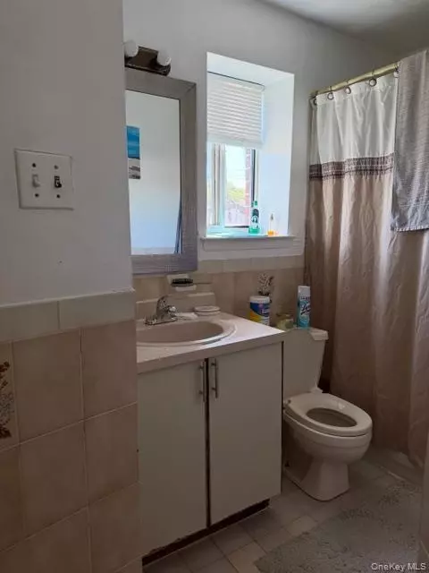 Bath - 43-65 156th St, Flushing, NY 11355 photo 1 of 1