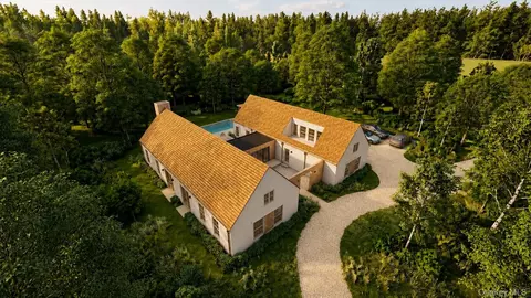 N/c Holly St, East Hampton, NY 11954