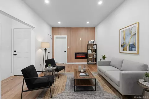 9016 102nd St, New York, NY 11418