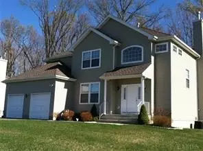 23 Knoll Ct, Fishkill, NY 12524 photo 1