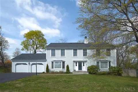 1 Packard Ct, Rye, NY 10580 photo 1