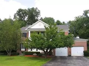 18 Kellerhause Dr, Poughkeepsie, NY 12603 photo 1