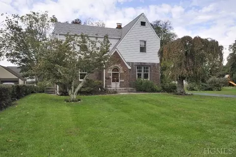 18 Mohawk Rd, Ossining, NY 10562 photo 1