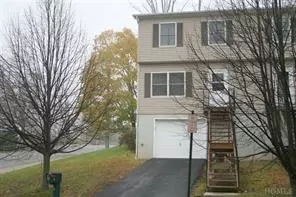 1 Colonial Rd, Peekskill, NY 10566 photo 1