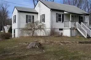123 Jackson St, Fishkill, NY 12524 photo 1