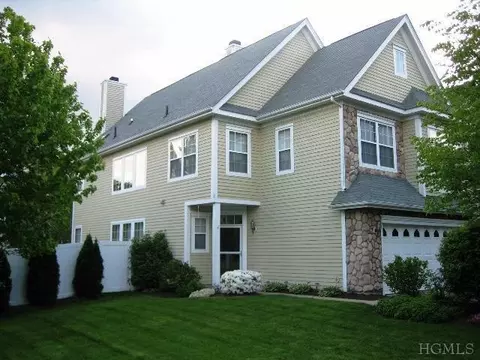 17 Scofield Ct, Peekskill, NY 10566 photo 1