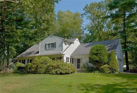 19 Paddock Rd, Rye, NY 10573 photo 1
