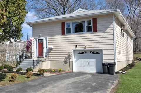 742 Shenandoah Ave, Peekskill, NY 10566 photo 1