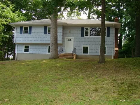 15 Robert Dr, Warwick, NY 10990 photo 1