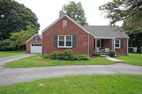 30 Maple Ave, Fishkill, NY 12524 photo 1