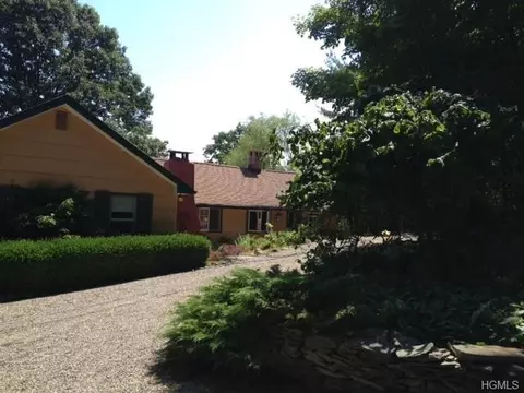 34 Echo Ln, Warwick, NY 10990 photo 1