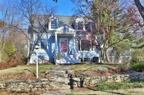 59 Morningside Dr, Ossining, NY 10562 photo 1