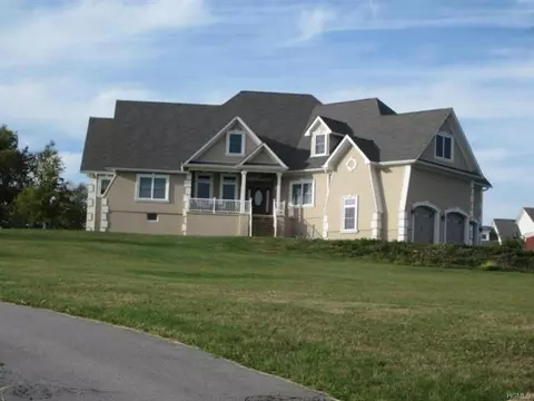 24 Baldwin Hill Rd, Wallkill, NY 10941 photo 1