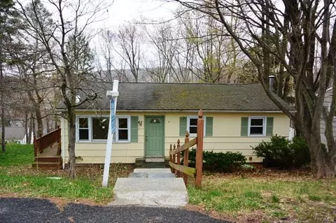 Undisclosed, Brookfield, CT 06804 photo 1