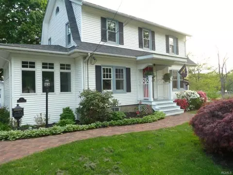 6 Chestnut St, Cornwall, NY 12518 photo 1