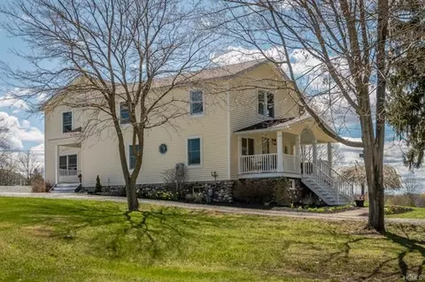 29 Lagrange Rd, Hamptonburgh, NY 10916 photo 1