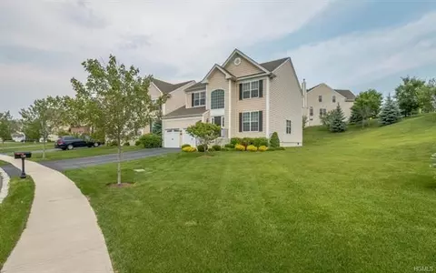 196 Stony Brook Rd, Fishkill, NY 12524 photo 1