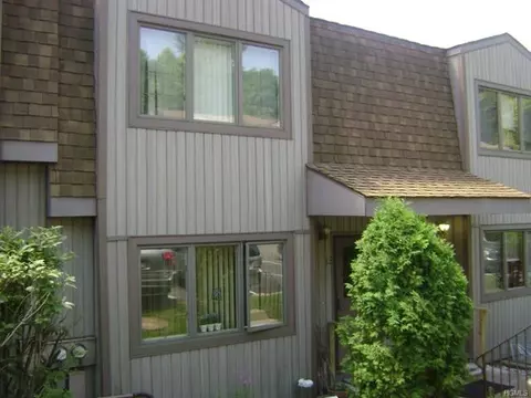 13 Maple Crest Dr, Peekskill, NY 10566 photo 1
