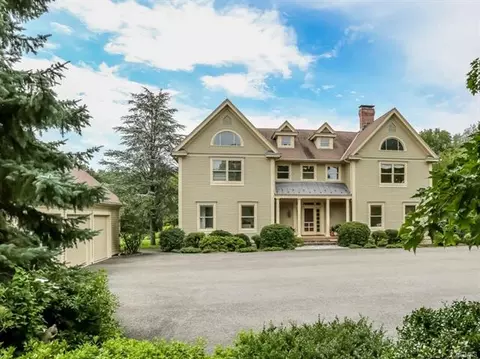 62 Giles Hill Rd, Redding, CT 06896 photo 1