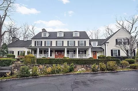 30 Burning Tree Rd, Greenwich, CT 06830 photo 1