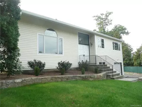 7 Stonycrest Rd, Harrison, NY 10604 photo 1