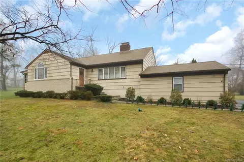 17 Lorenz Dr, Mount Pleasant, NY 10595 photo 1