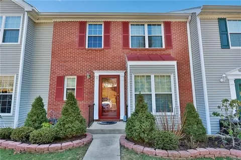 4 Derby Dr, Peekskill, NY 10566 photo 1