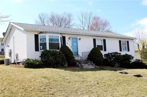 26 C E Penney Dr, Shawangunk, NY 12589 photo 1