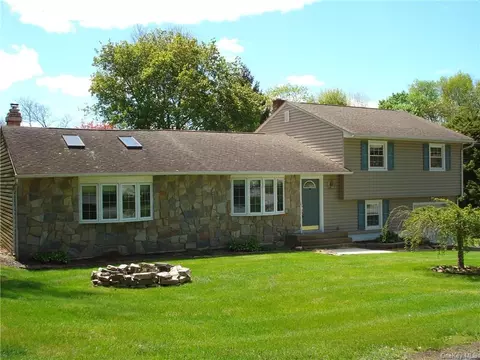 106 Macghee Rd, La Grange, NY 12603 photo 1