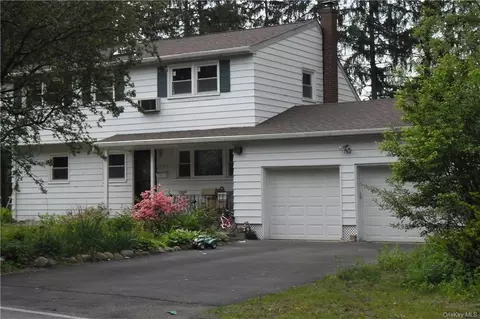 158 Eckerson Rd, Ramapo, NY 10977 photo 1
