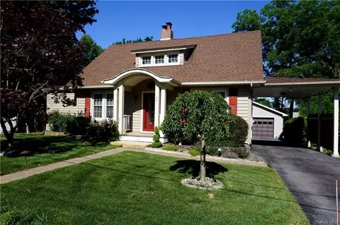 207 Second St, Shawangunk, NY 12589 photo 1