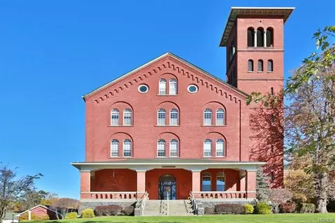 200 School House Rd #2D, Peekskill, NY 10566 photo 1